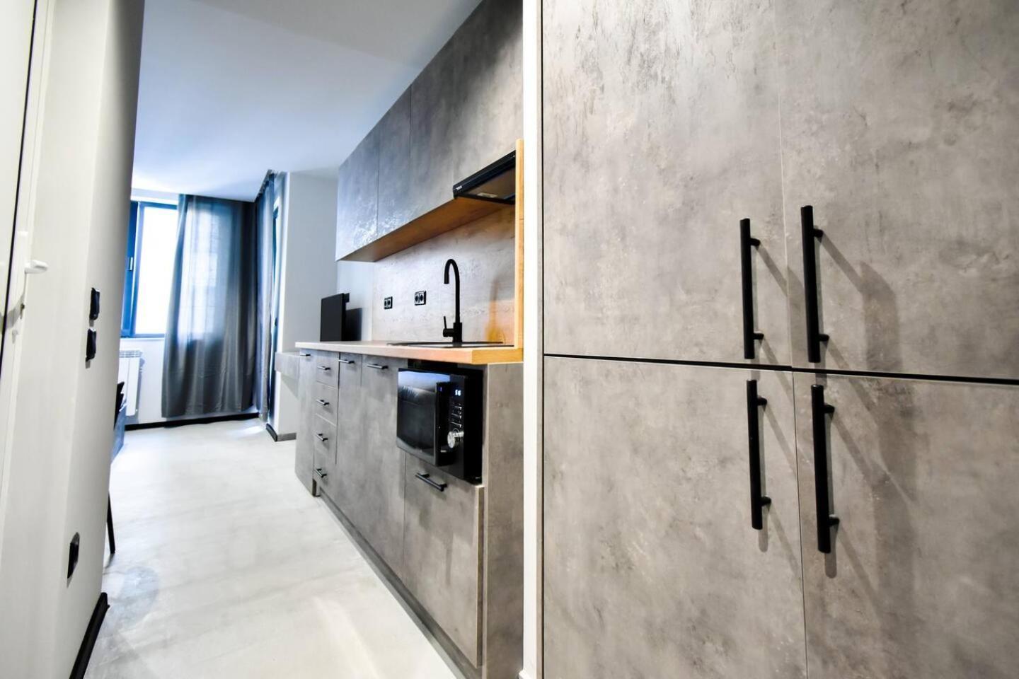 6 Studios 6 Bathrooms 2 Levels Kitchens 索菲亞 外观 照片
