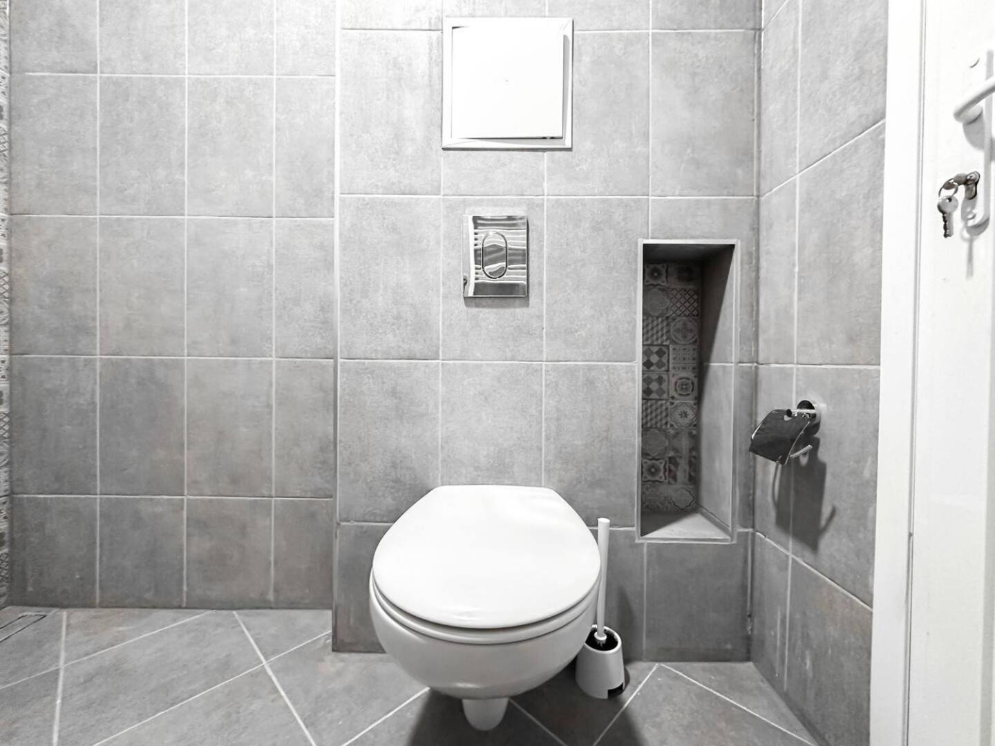 6 Studios 6 Bathrooms 2 Levels Kitchens 索菲亞 外观 照片